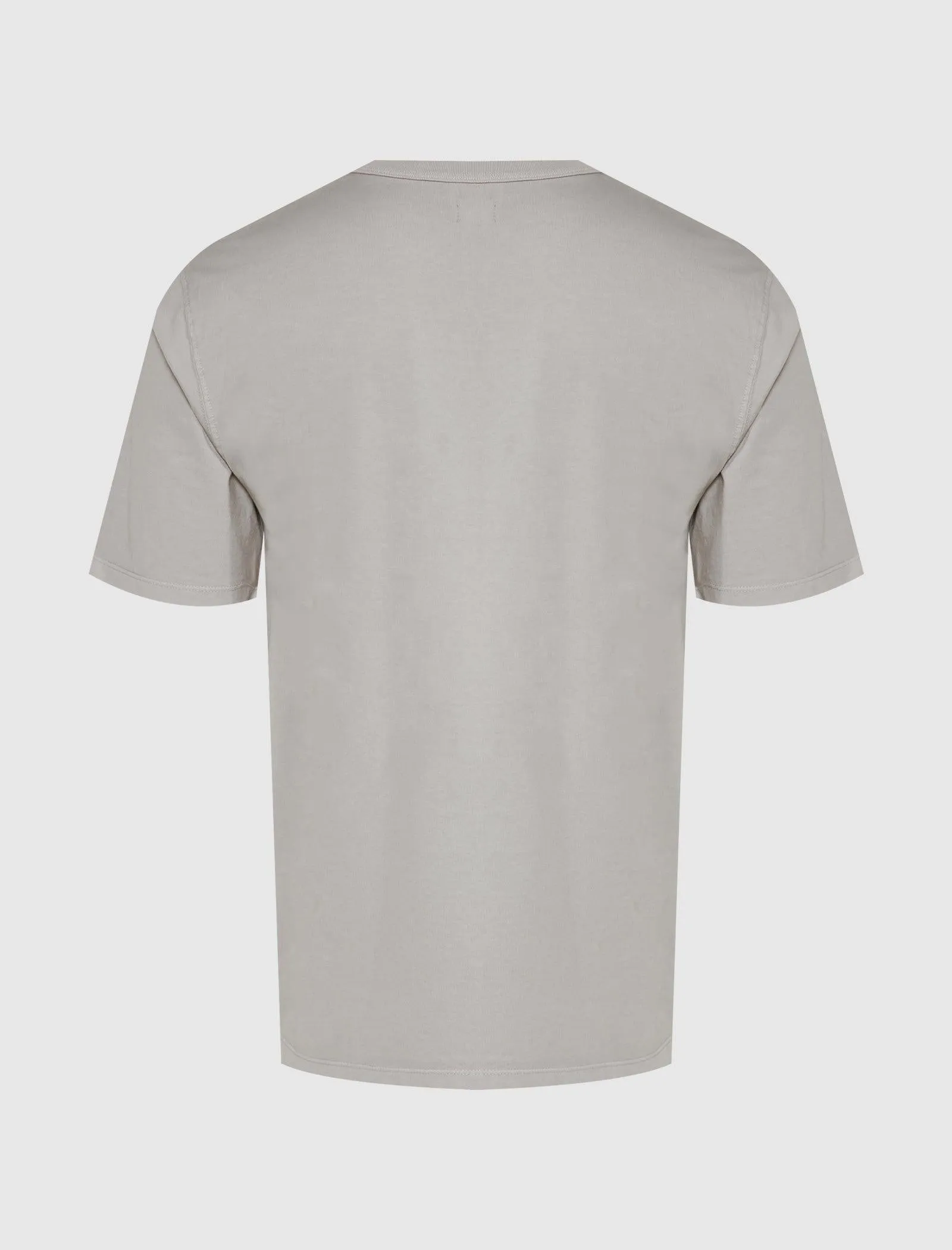 UN T-SHIRT À LOGO