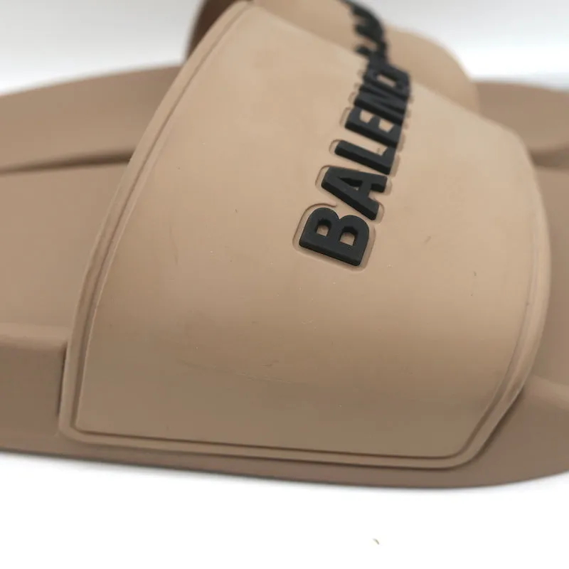 Sandales Balenciaga Logo Pool à enfiler taille 37 beige