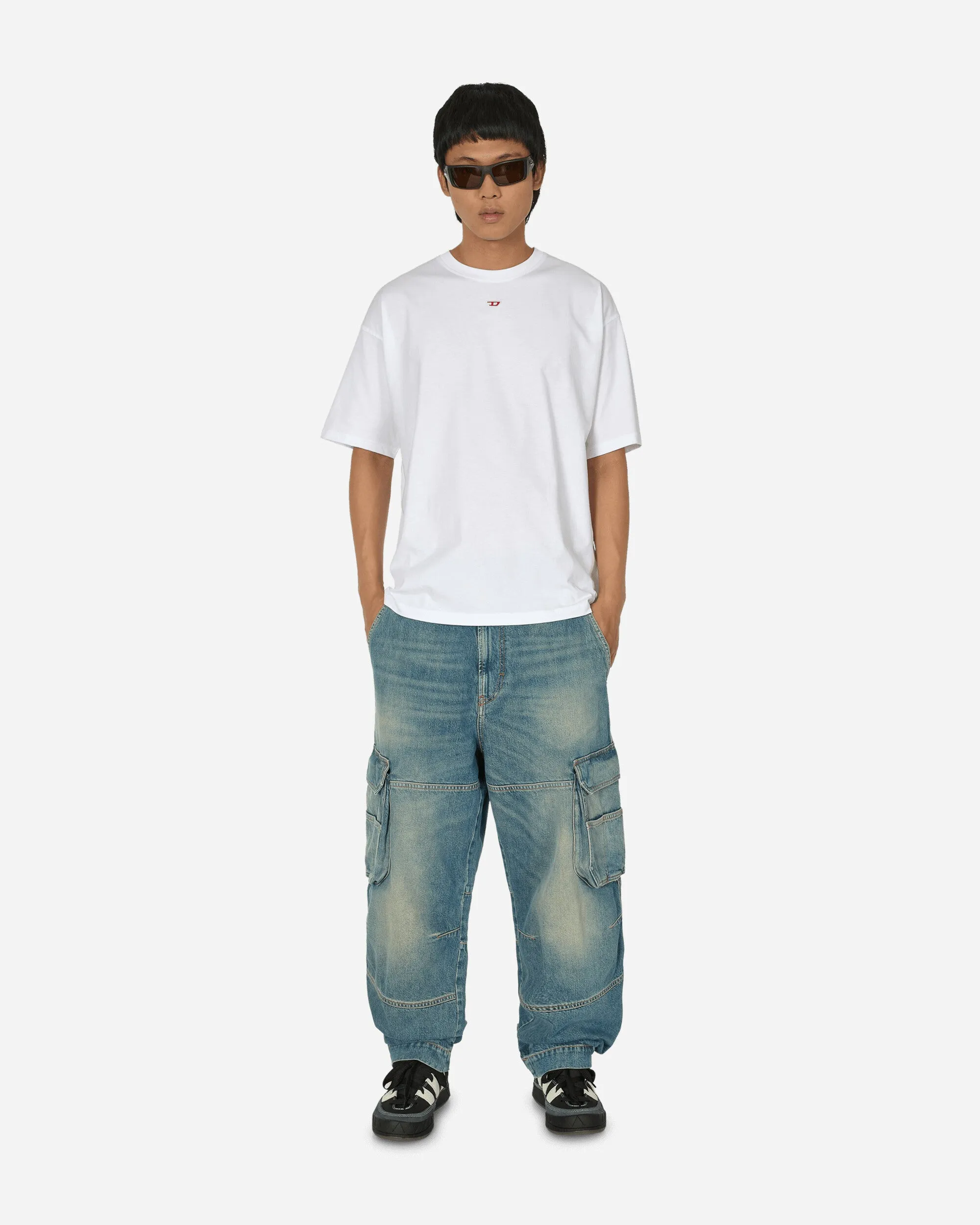 T-shirt blanc avec patch D brodé