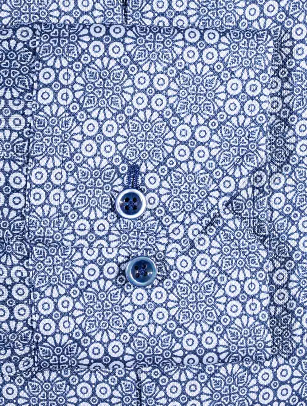 Chemise décontractée à motif géométrique bleue