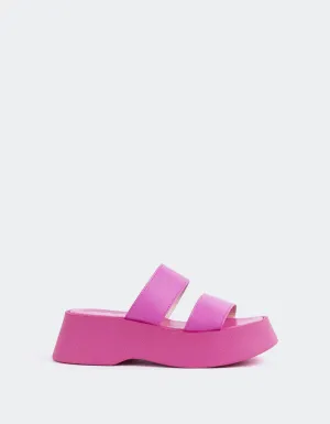 Cuir rose joyeux