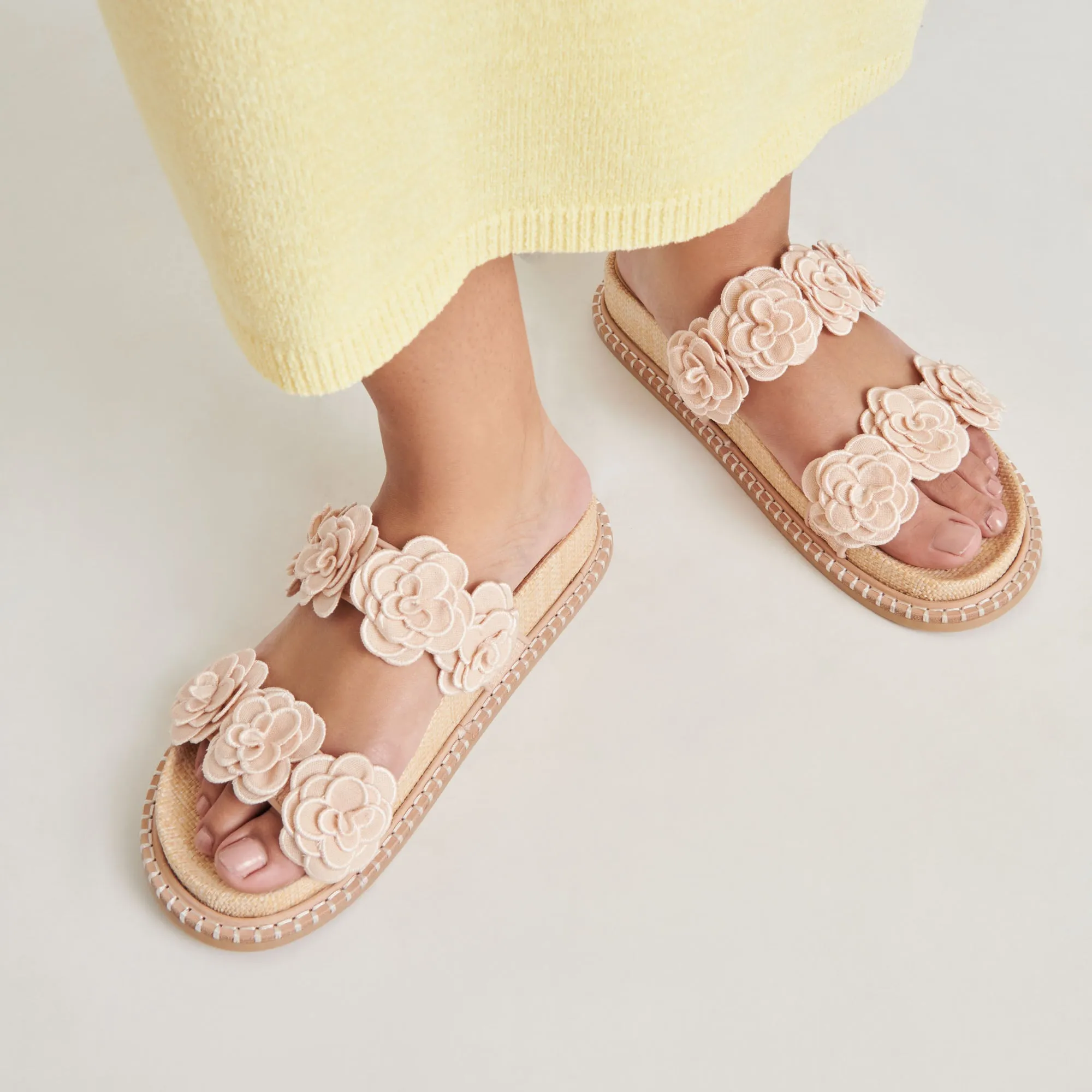 SANDALES SHERLA PRALINE EN RAFFIA