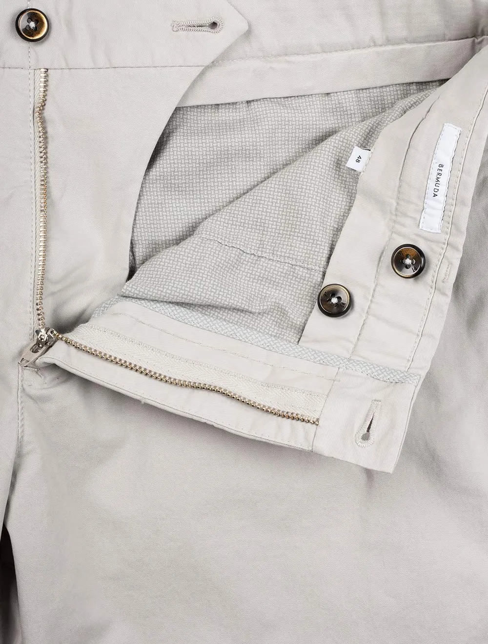 Short en pâte