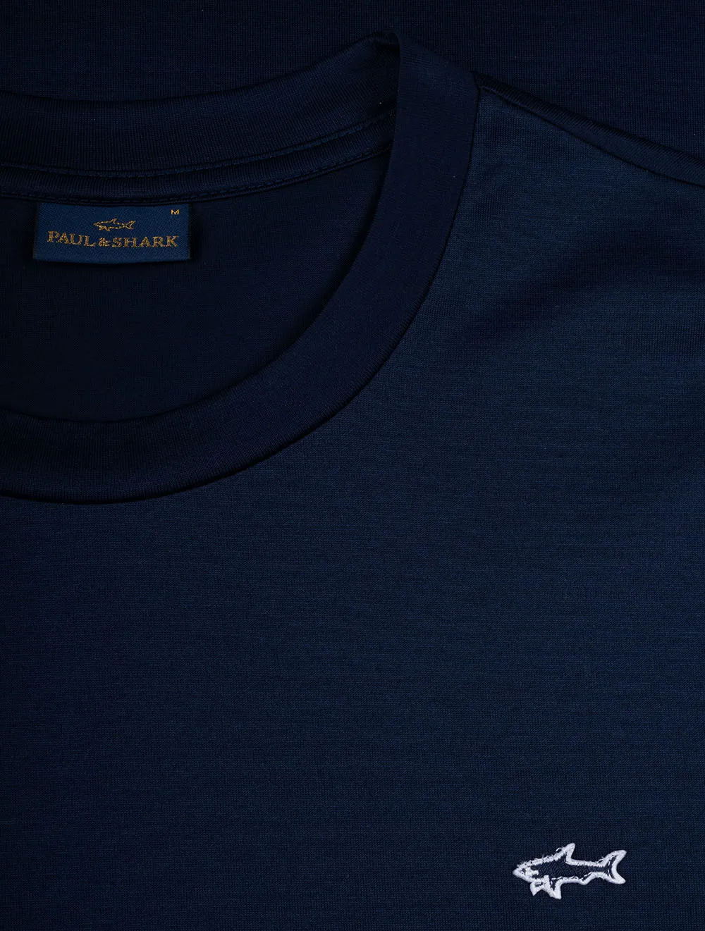 T-Shirt avec insigne de requin en bleu marine