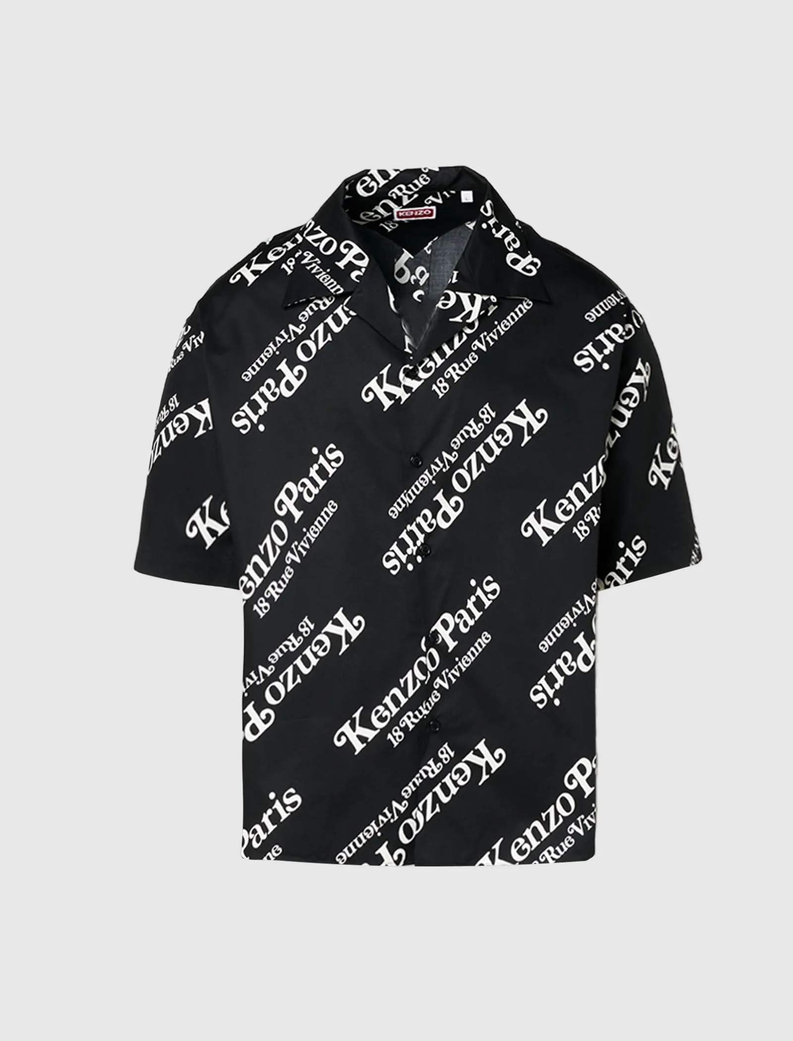 CHEMISE À MANCHES TRÈS COURTES