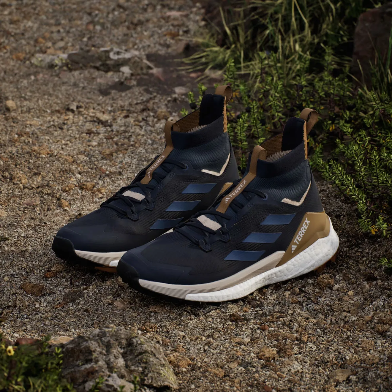Adidas Terrex Free Hiker 2.0 Chaussure de Randonnée Encre Légendaire / Acier Merveilleux
