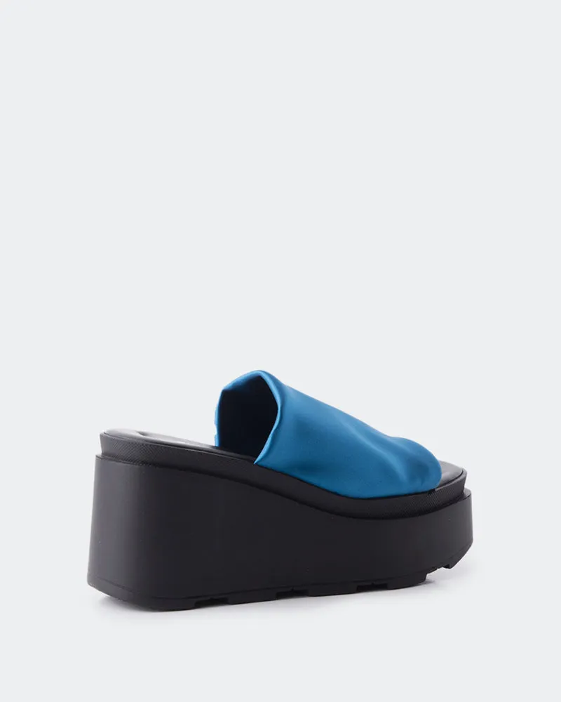 Câlin Bleu Satin
