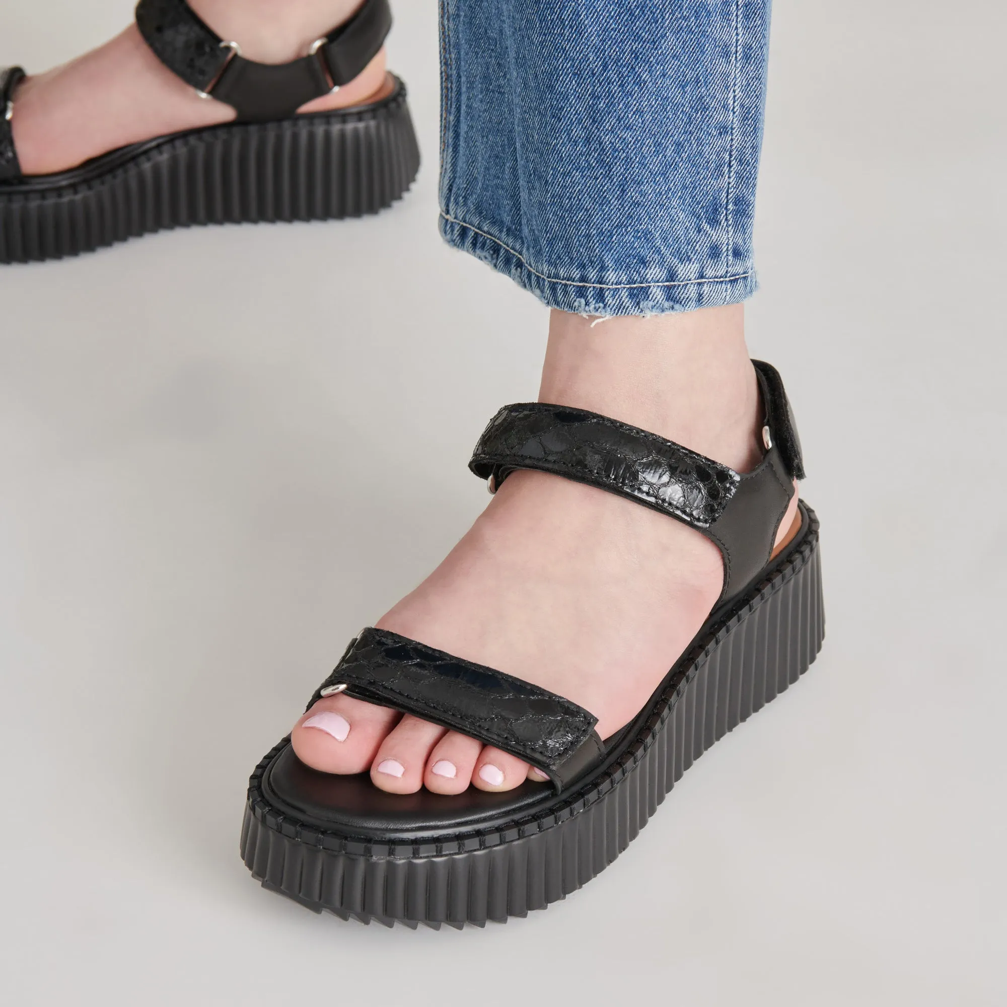 DEBRA SANDALES MINUIT CUIR EMBOSSE