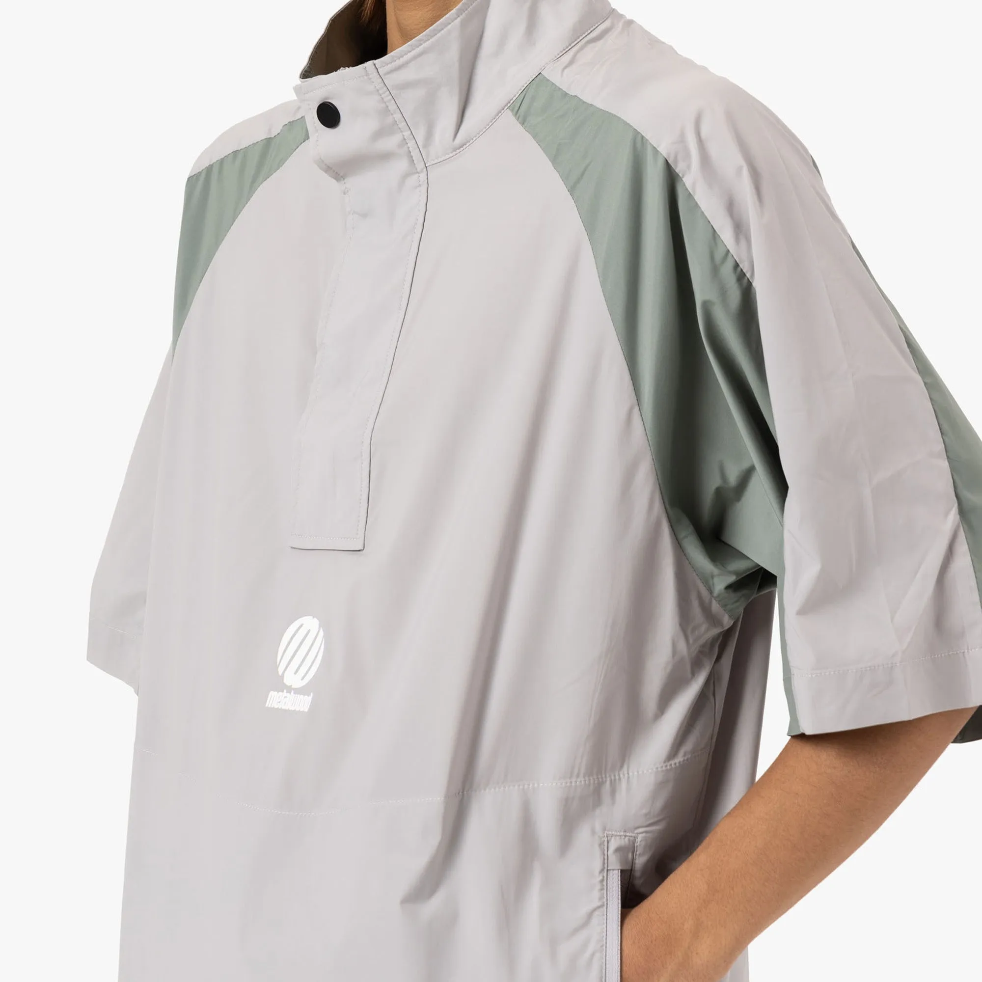 Veste coupe-vent à manches courtes avec panneaux Metalwood Titanium / Sauge