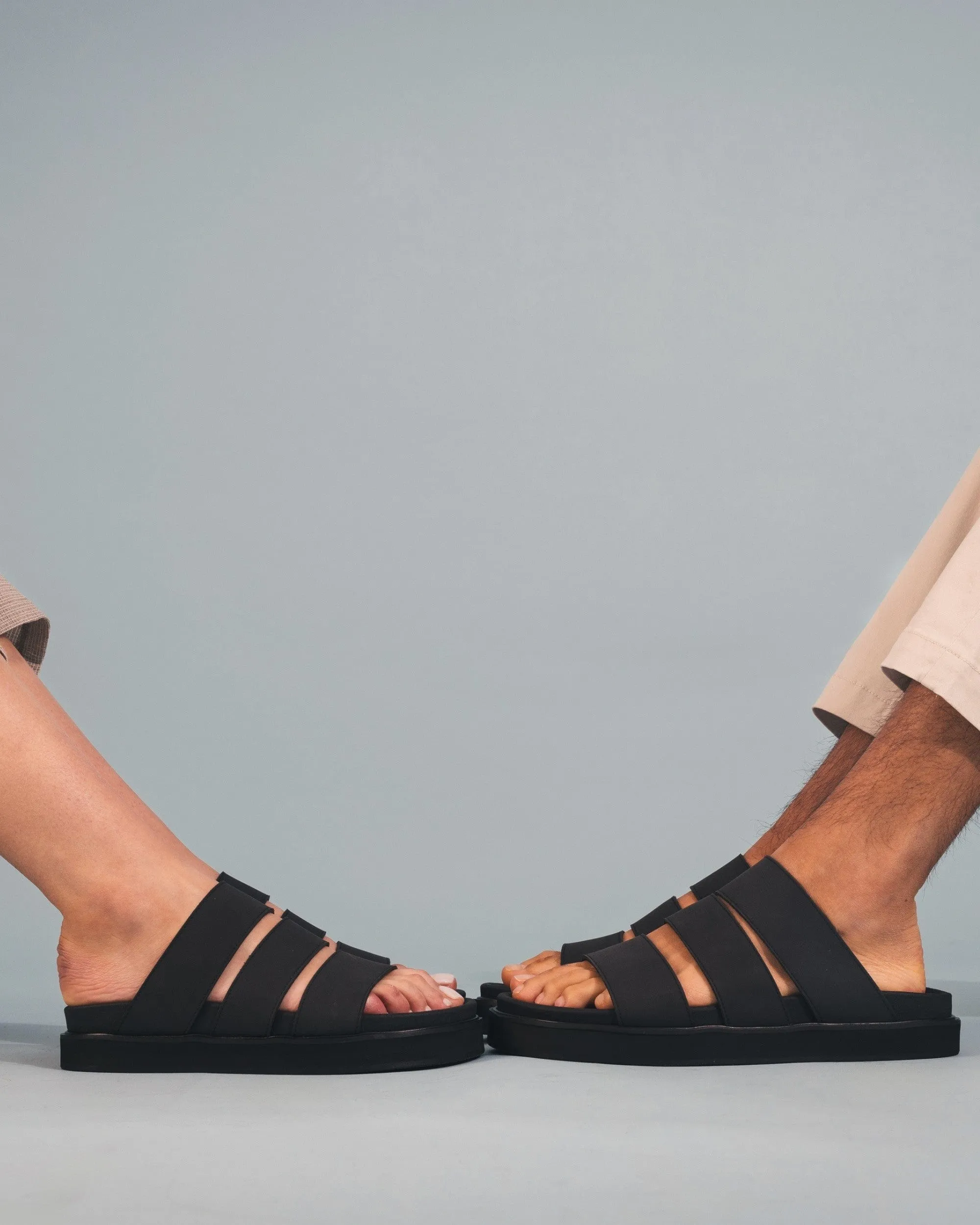 Tongas Sandales Plateforme Unisexe en Microfibre Végane | Noir